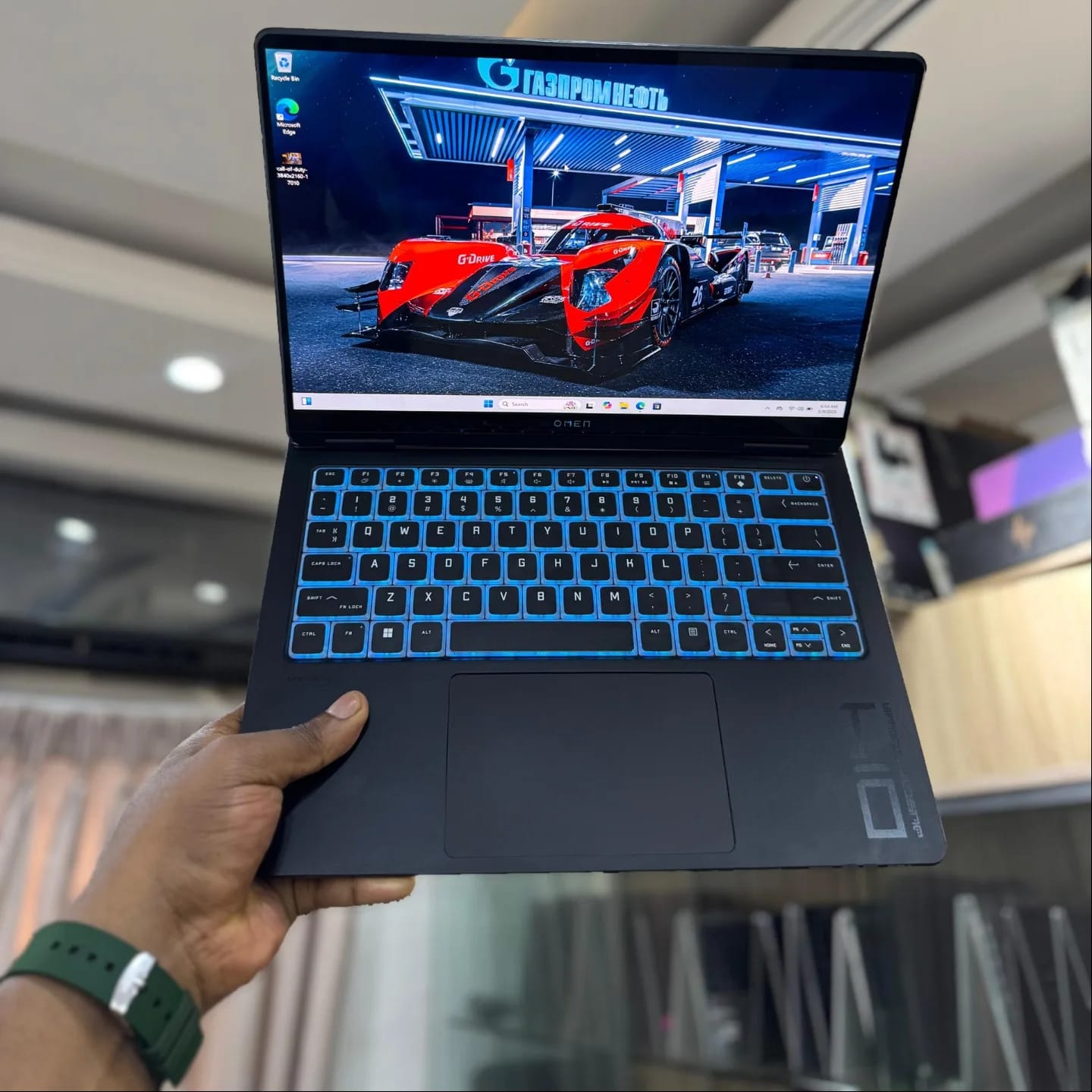 HP omen core ultra 7