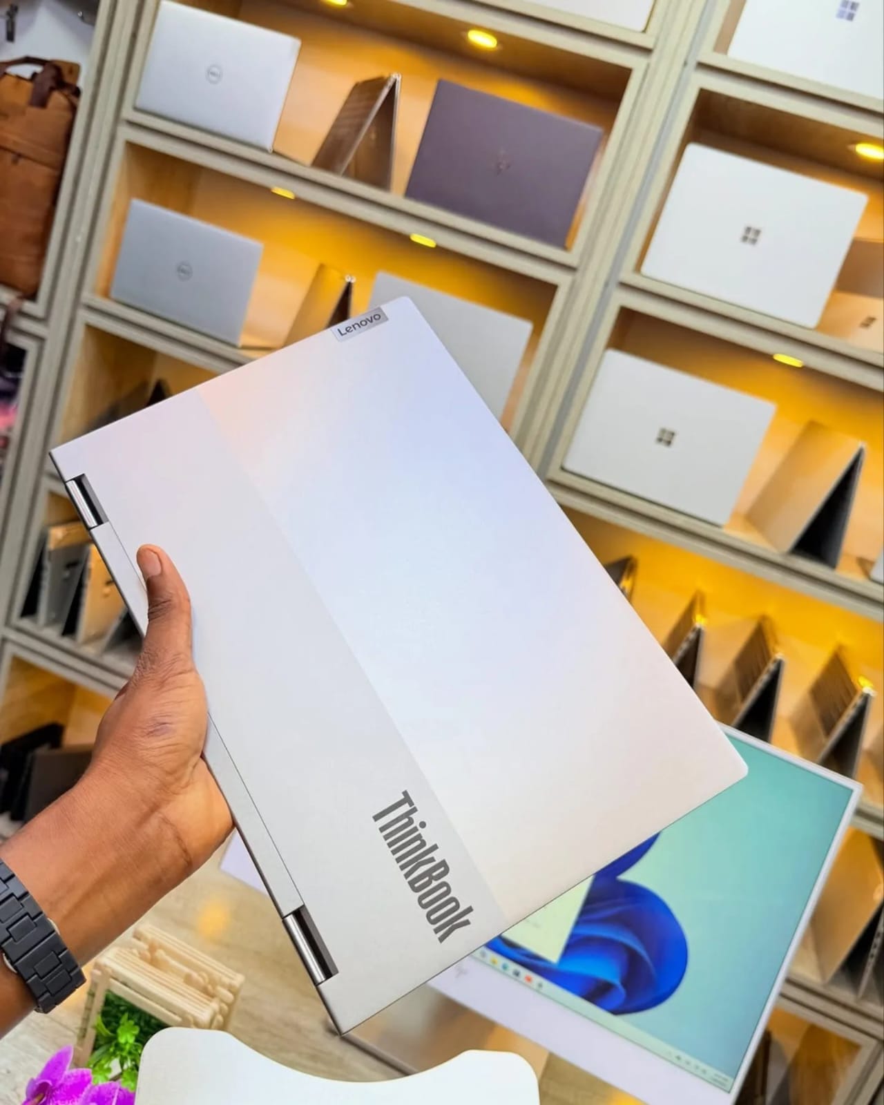 Lenovo Thinkbook